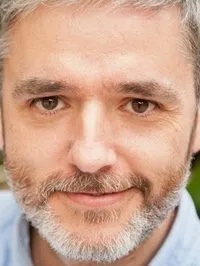 Mikel López Iturriaga